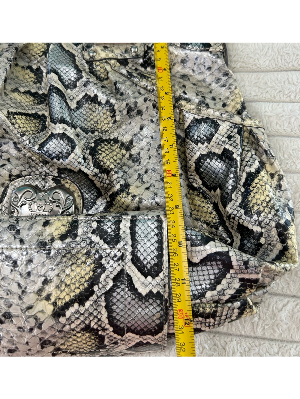 Kathy Van Zeeland Purse - Picture 13 of 16